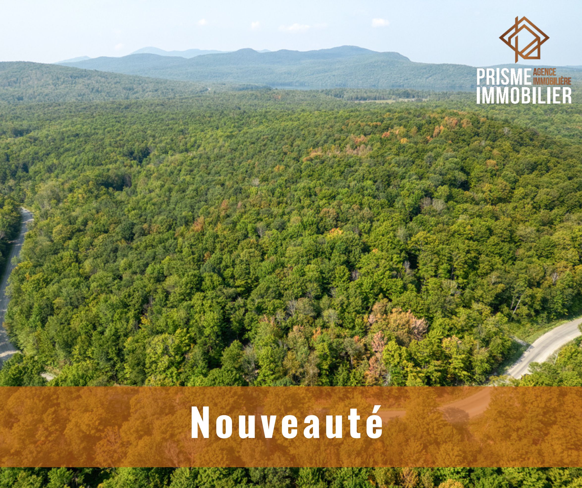 Découvrez cette superbe propriété disponible via notre agence immobilière à Sherbrooke au prix de $899,000 Orford.